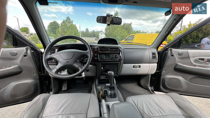 Внедорожник / Кроссовер Mitsubishi Pajero Sport 2004 в Харькове