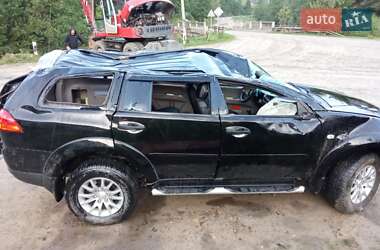 Позашляховик / Кросовер Mitsubishi Pajero Sport 2010 в Путилі