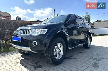 Внедорожник / Кроссовер Mitsubishi Pajero Sport 2010 в Путиле