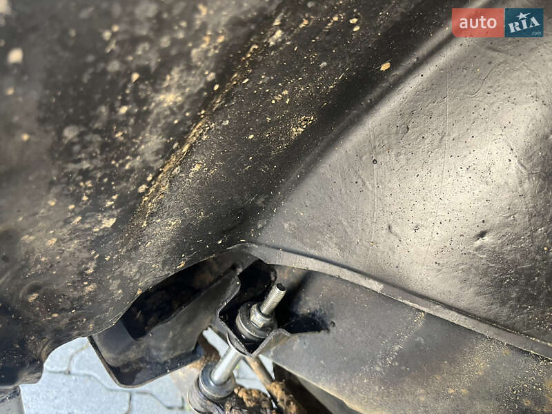 Внедорожник / Кроссовер Mitsubishi Pajero Sport 2002 в Сваляве