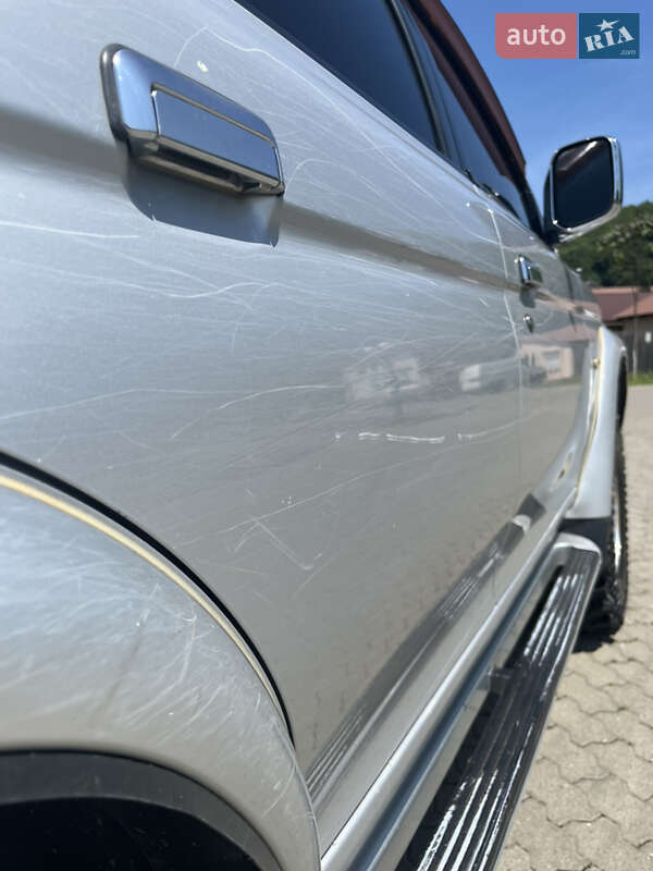 Внедорожник / Кроссовер Mitsubishi Pajero Sport 2002 в Сваляве