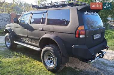 Позашляховик / Кросовер Mitsubishi Pajero Sport 2003 в 