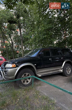 Позашляховик / Кросовер Mitsubishi Pajero Sport 2005 в 