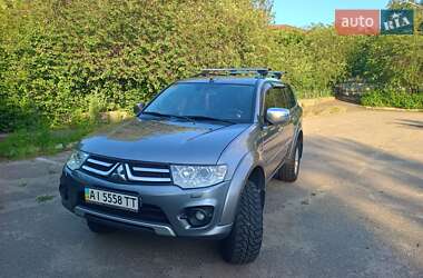 Позашляховик / Кросовер Mitsubishi Pajero Sport 2013 в Вишгороді