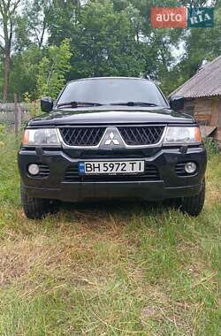 Внедорожник / Кроссовер Mitsubishi Pajero Sport 2006 в Коропе