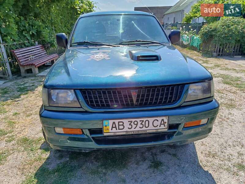 Mitsubishi Pajero Sport 1999