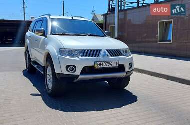 Позашляховик / Кросовер Mitsubishi Pajero Sport 2012 в Одесі