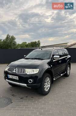 Внедорожник / Кроссовер Mitsubishi Pajero Sport 2012 в Березане