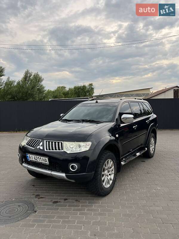 Mitsubishi Pajero Sport 2012