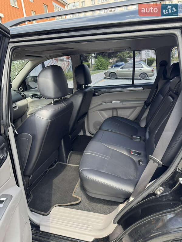 Внедорожник / Кроссовер Mitsubishi Pajero Sport 2013 в Буче