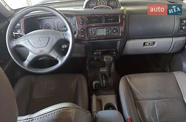 Внедорожник / Кроссовер Mitsubishi Pajero Sport 2004 в Кривом Роге