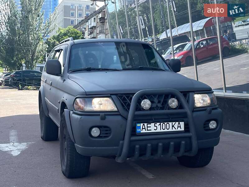 Mitsubishi Pajero Sport 2002