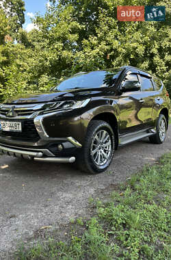 Внедорожник / Кроссовер Mitsubishi Pajero Sport 2019 в Борзне