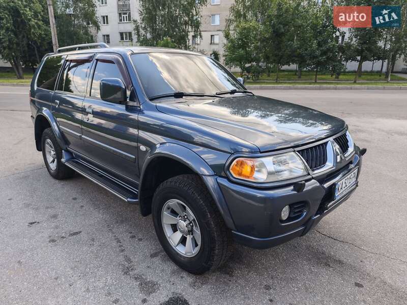 Mitsubishi Pajero Sport