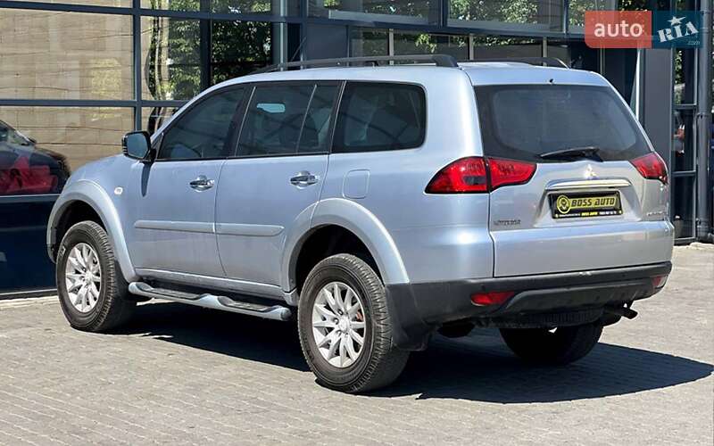 Позашляховик / Кросовер Mitsubishi Pajero Sport 2011 в Івано-Франківську