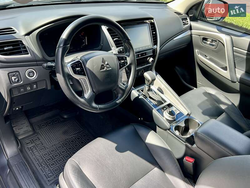 Внедорожник / Кроссовер Mitsubishi Pajero Sport 2019 в Киеве