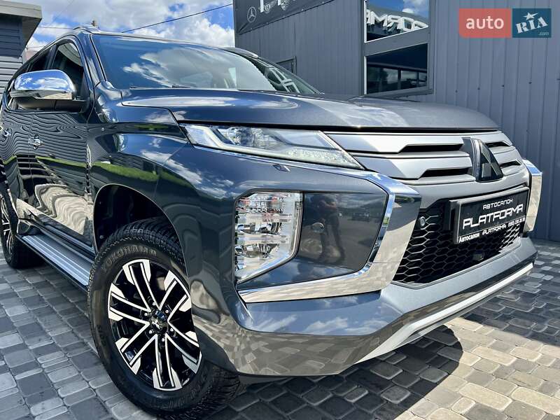 Внедорожник / Кроссовер Mitsubishi Pajero Sport 2019 в Киеве