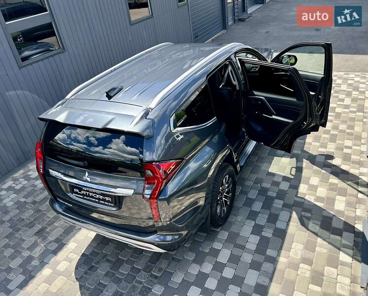 Внедорожник / Кроссовер Mitsubishi Pajero Sport 2019 в Киеве