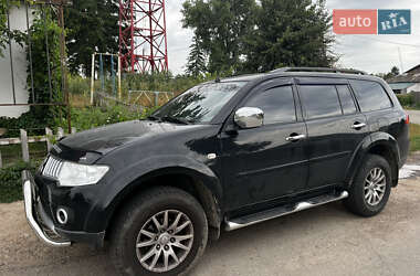 Внедорожник / Кроссовер Mitsubishi Pajero Sport 2011 в Киеве