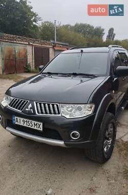 Внедорожник / Кроссовер Mitsubishi Pajero Sport 2011 в Каневе