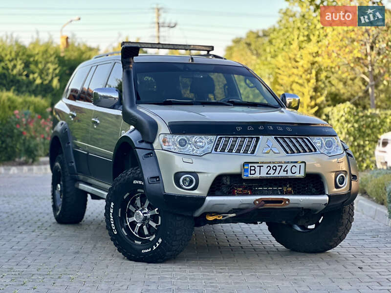Mitsubishi Pajero Sport 2010