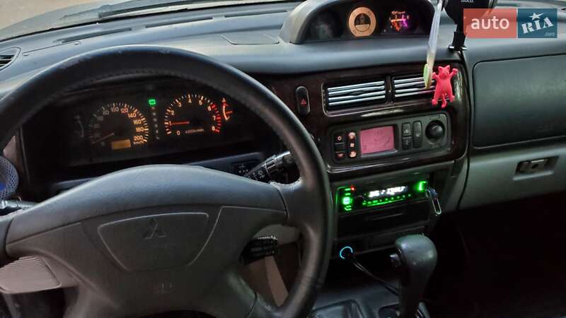 Внедорожник / Кроссовер Mitsubishi Pajero Sport 2004 в Киеве фото 11 Внедорожник / Кроссовер Mitsubishi Pajero Sport 2004 в Киеве