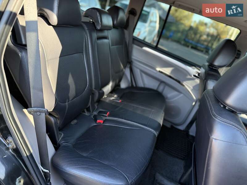 Позашляховик / Кросовер Mitsubishi Pajero Sport 2011 в Києві