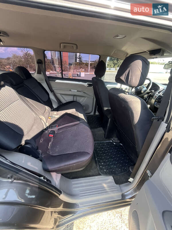 Позашляховик / Кросовер Mitsubishi Pajero Sport 2013 в Ірпені