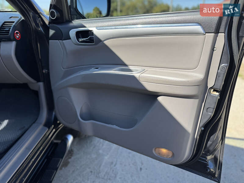 Внедорожник / Кроссовер Mitsubishi Pajero Sport 2012 в Одессе