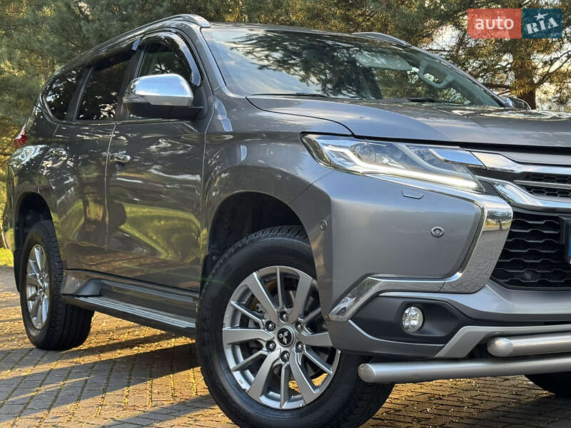 Внедорожник / Кроссовер Mitsubishi Pajero Sport 2019 в Дрогобыче