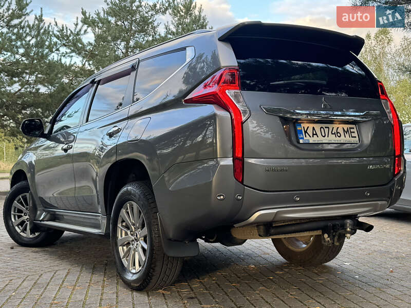 Внедорожник / Кроссовер Mitsubishi Pajero Sport 2019 в Дрогобыче