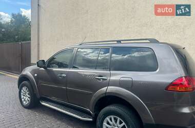 Внедорожник / Кроссовер Mitsubishi Pajero Sport 2013 в Константиновке