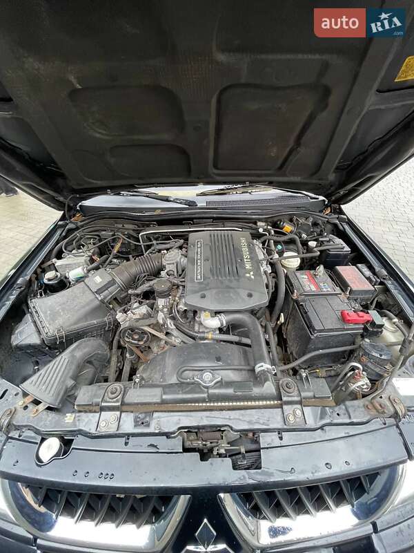 Внедорожник / Кроссовер Mitsubishi Pajero Sport 2006 в Ивано-Франковске