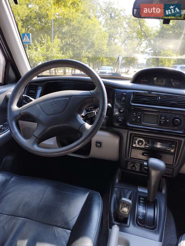 Внедорожник / Кроссовер Mitsubishi Pajero Sport 2005 в Одессе