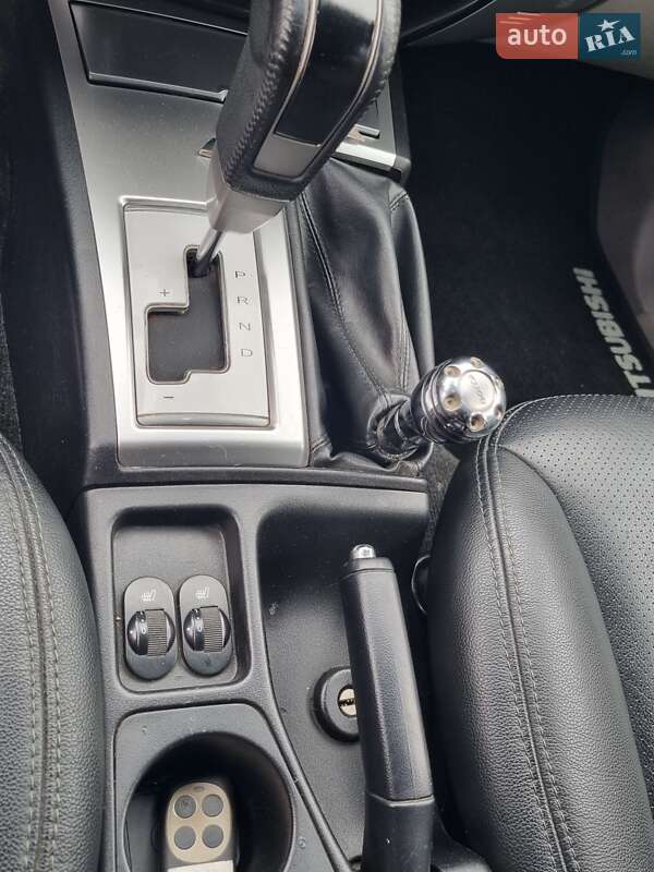 Внедорожник / Кроссовер Mitsubishi Pajero Sport 2011 в Одессе