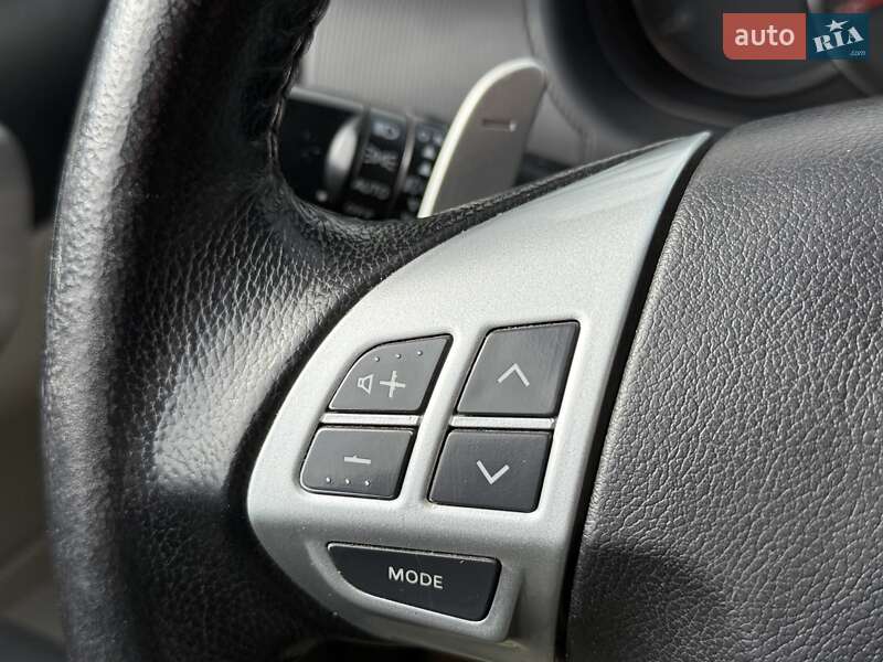 Внедорожник / Кроссовер Mitsubishi Pajero Sport 2012 в Киеве
