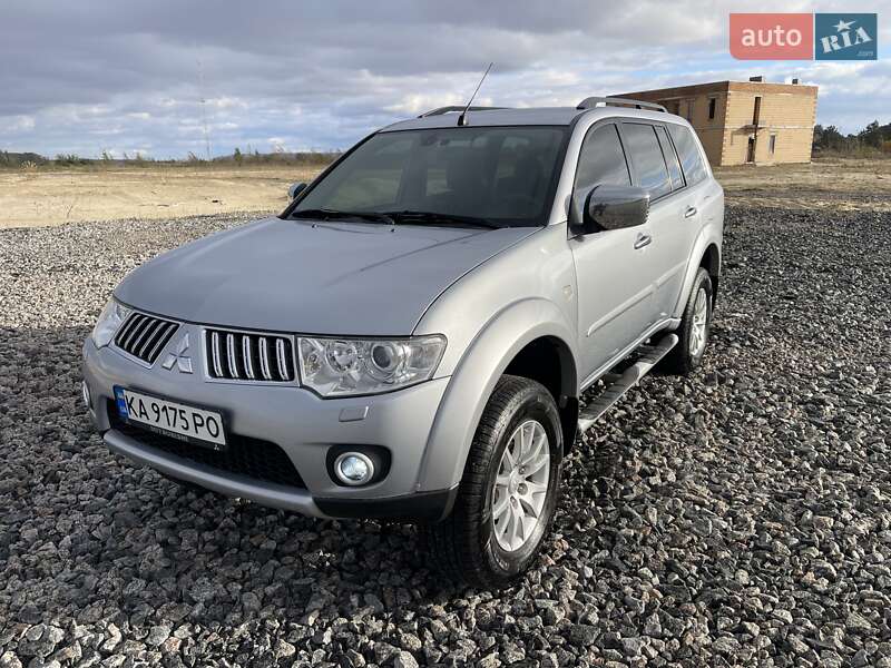 Внедорожник / Кроссовер Mitsubishi Pajero Sport 2010 в Киеве фото 10 Внедорожник / Кроссовер Mitsubishi Pajero Sport 2010 в Киеве