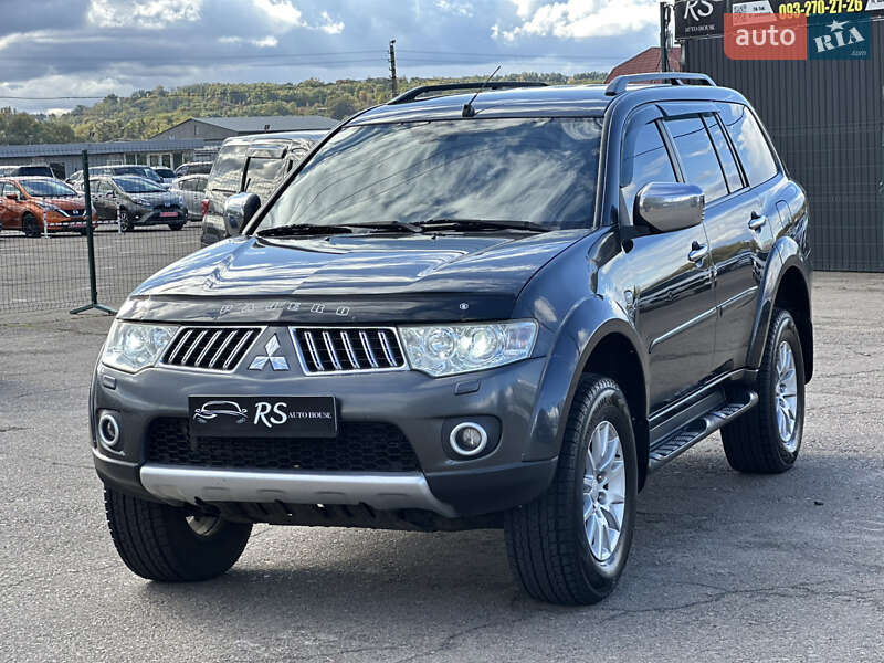 Внедорожник / Кроссовер Mitsubishi Pajero Sport 2010 в Киеве