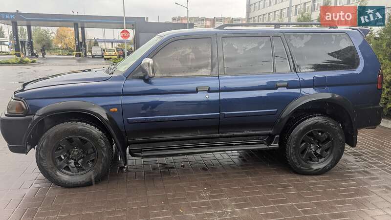 Внедорожник / Кроссовер Mitsubishi Pajero Sport 2000 в Днепре
