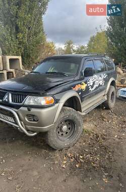 Внедорожник / Кроссовер Mitsubishi Pajero Sport 2005 в Киеве