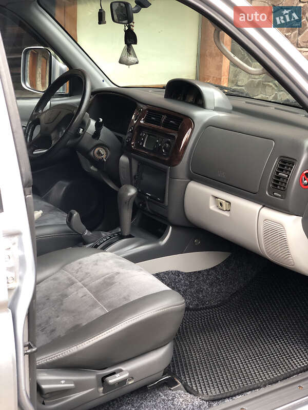 Позашляховик / Кросовер Mitsubishi Pajero Sport 2004 в Рахові