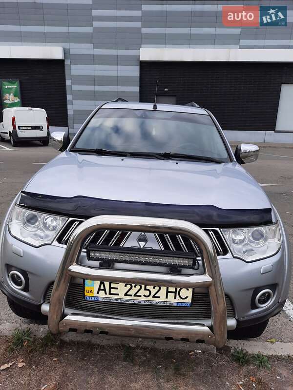 Позашляховик / Кросовер Mitsubishi Pajero Sport 2012 в Криничках
