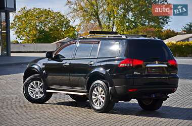 Позашляховик / Кросовер Mitsubishi Pajero Sport 2013 в Дніпрі