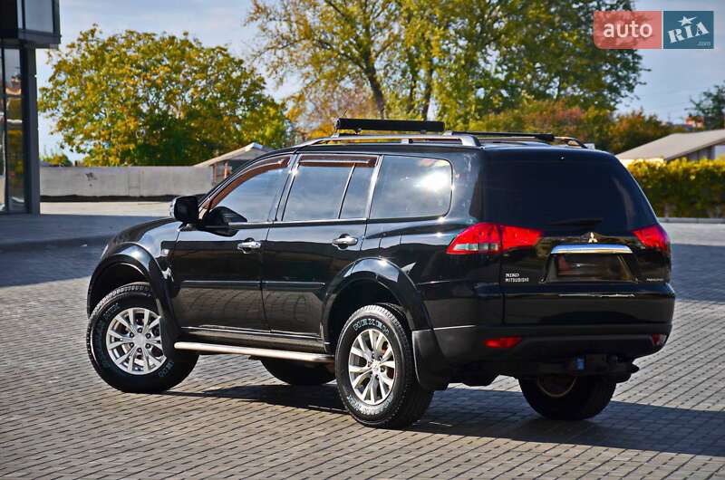 Позашляховик / Кросовер Mitsubishi Pajero Sport 2013 в Дніпрі
