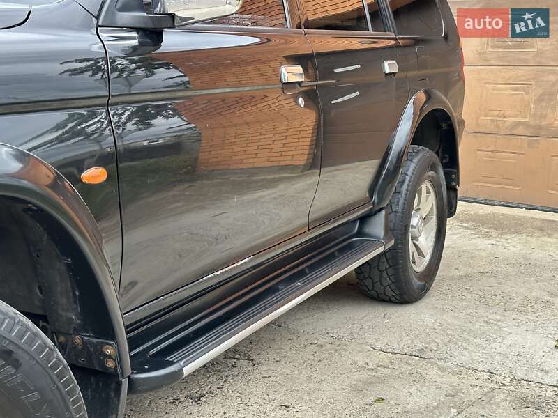 Внедорожник / Кроссовер Mitsubishi Pajero Sport 2001 в Одессе