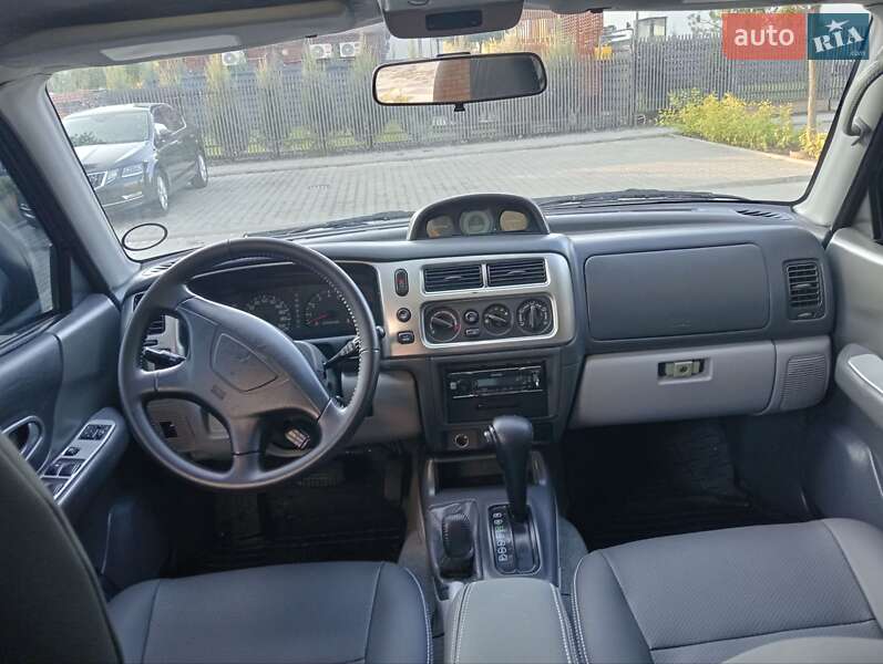 Позашляховик / Кросовер Mitsubishi Pajero Sport 2008 в Умані