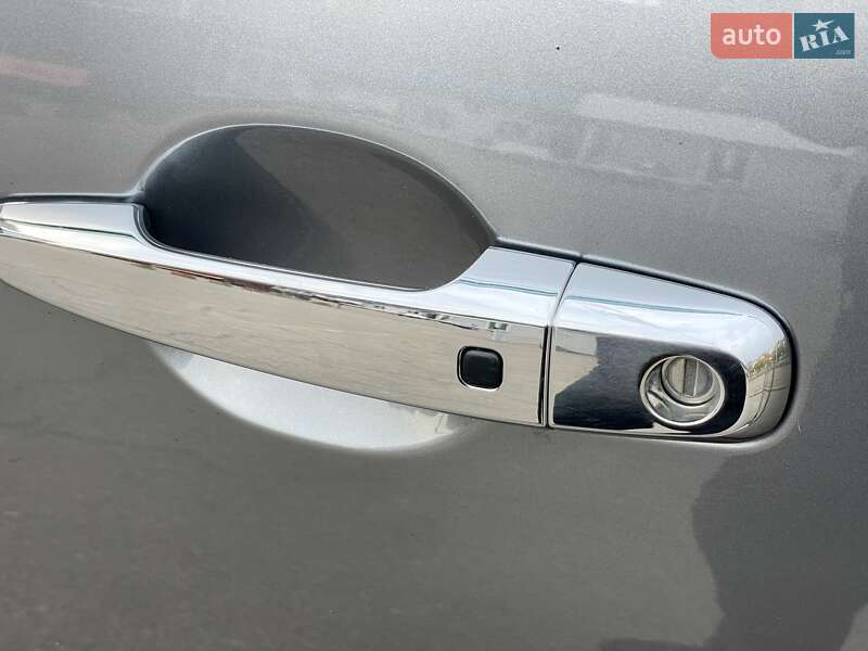 Внедорожник / Кроссовер Mitsubishi Pajero Sport 2017 в Киеве фото 33 Внедорожник / Кроссовер Mitsubishi Pajero Sport 2017 в Киеве