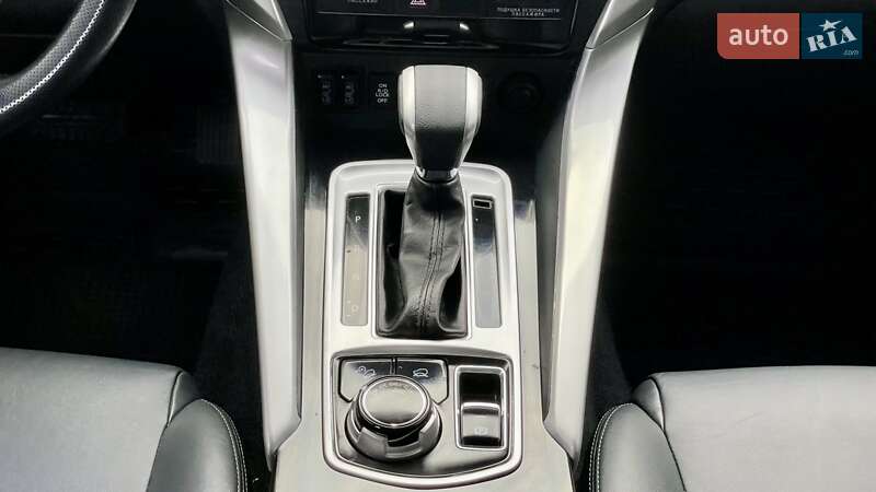 Внедорожник / Кроссовер Mitsubishi Pajero Sport 2017 в Киеве фото 59 Внедорожник / Кроссовер Mitsubishi Pajero Sport 2017 в Киеве