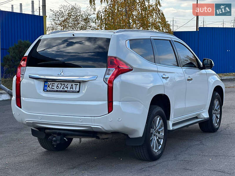Внедорожник / Кроссовер Mitsubishi Pajero Sport 2017 в Днепре фото 9 Внедорожник / Кроссовер Mitsubishi Pajero Sport 2017 в Днепре