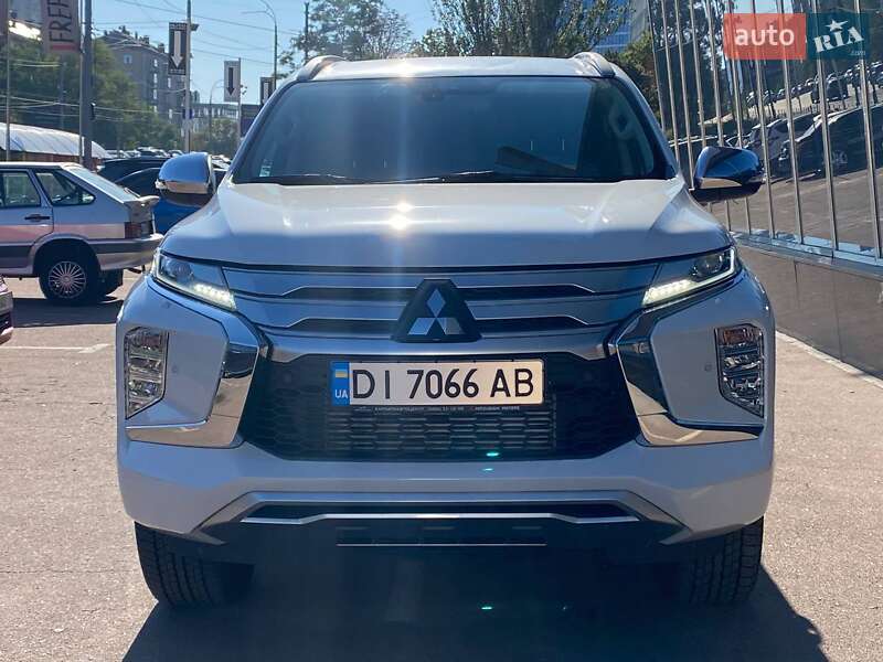 Внедорожник / Кроссовер Mitsubishi Pajero Sport 2024 в Киеве фото 7 Внедорожник / Кроссовер Mitsubishi Pajero Sport 2024 в Киеве